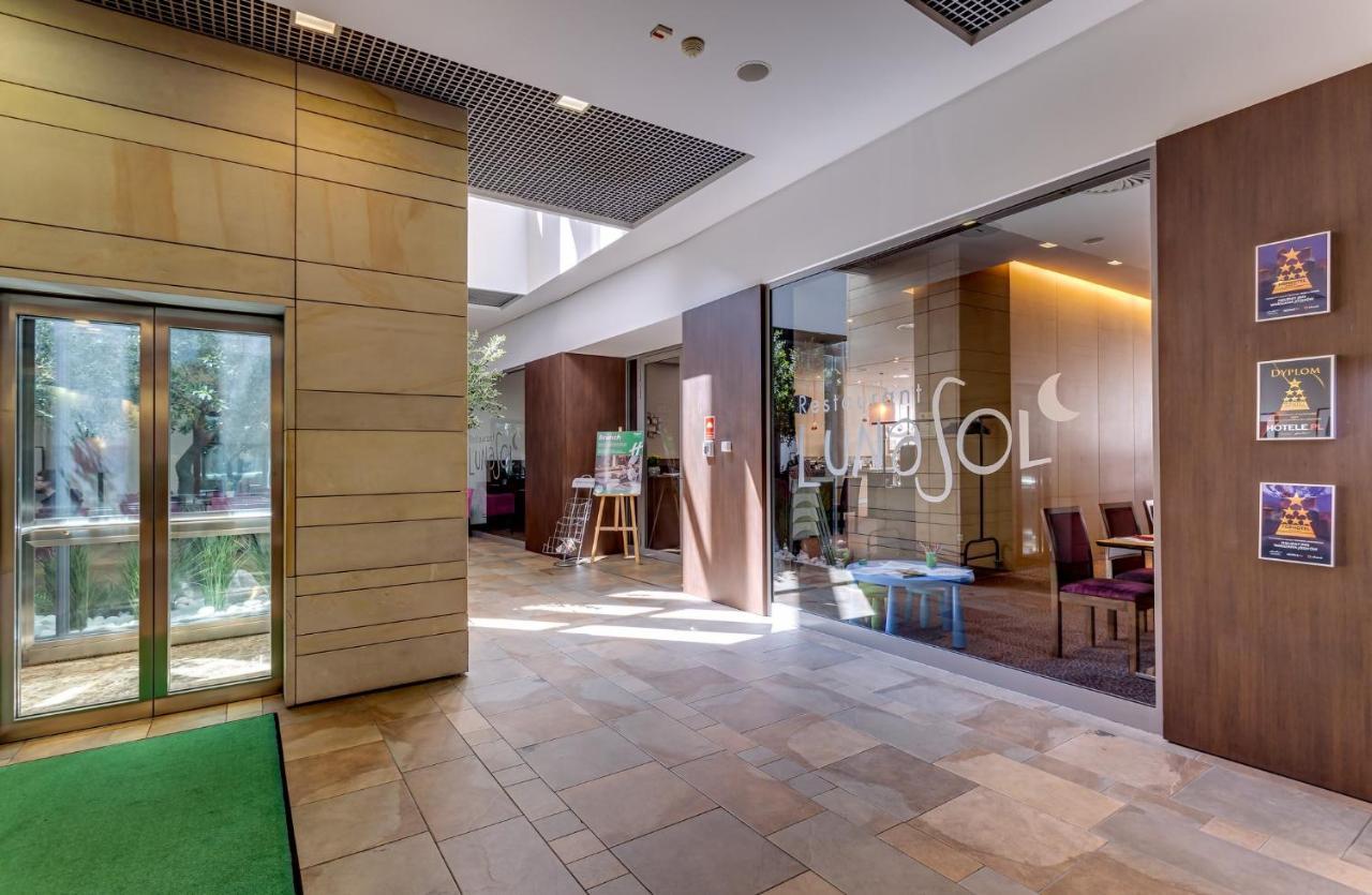 Holiday Inn Resort Warsaw Jozefow By Ihg Ngoại thất bức ảnh