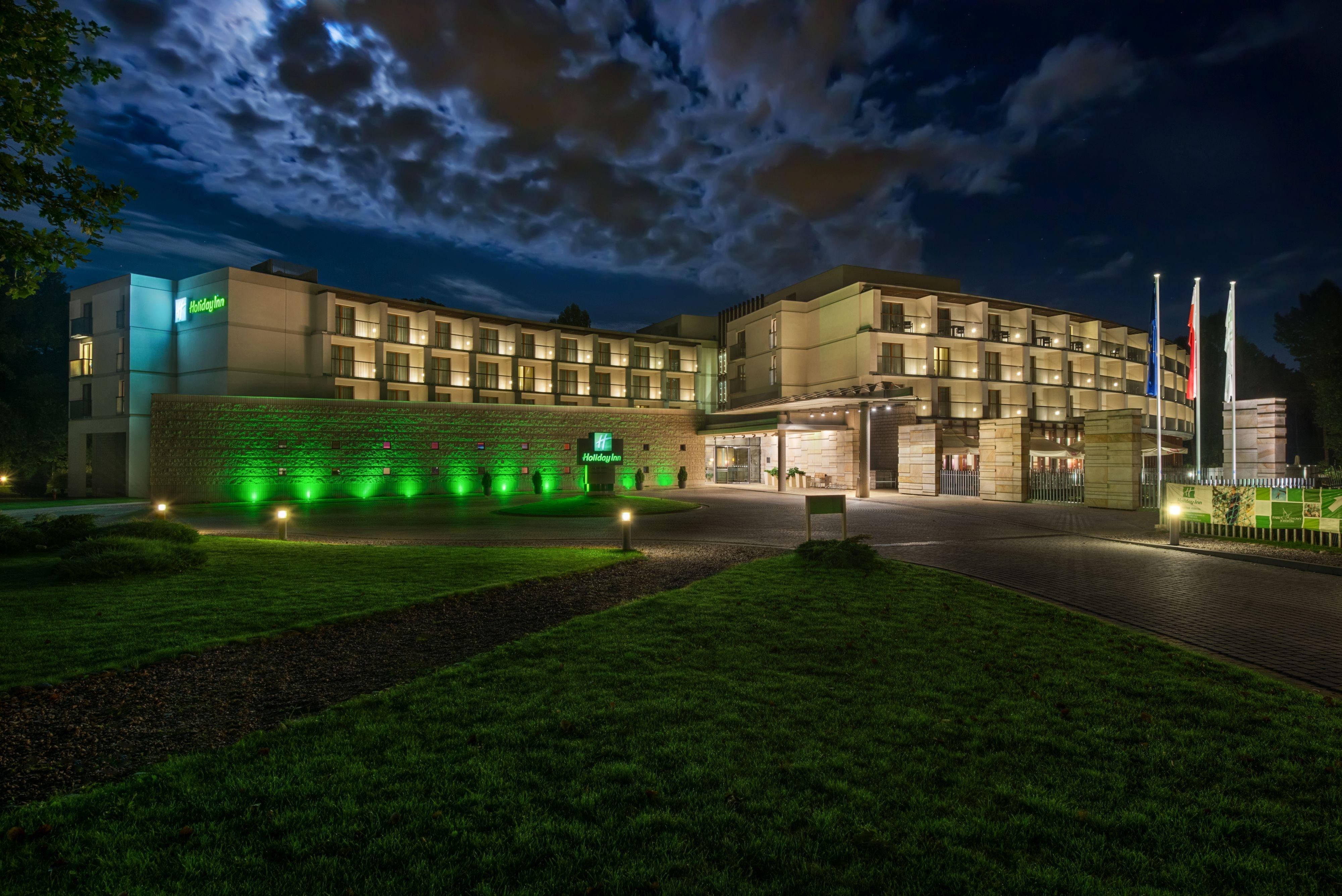 Holiday Inn Resort Warsaw Jozefow By Ihg Ngoại thất bức ảnh