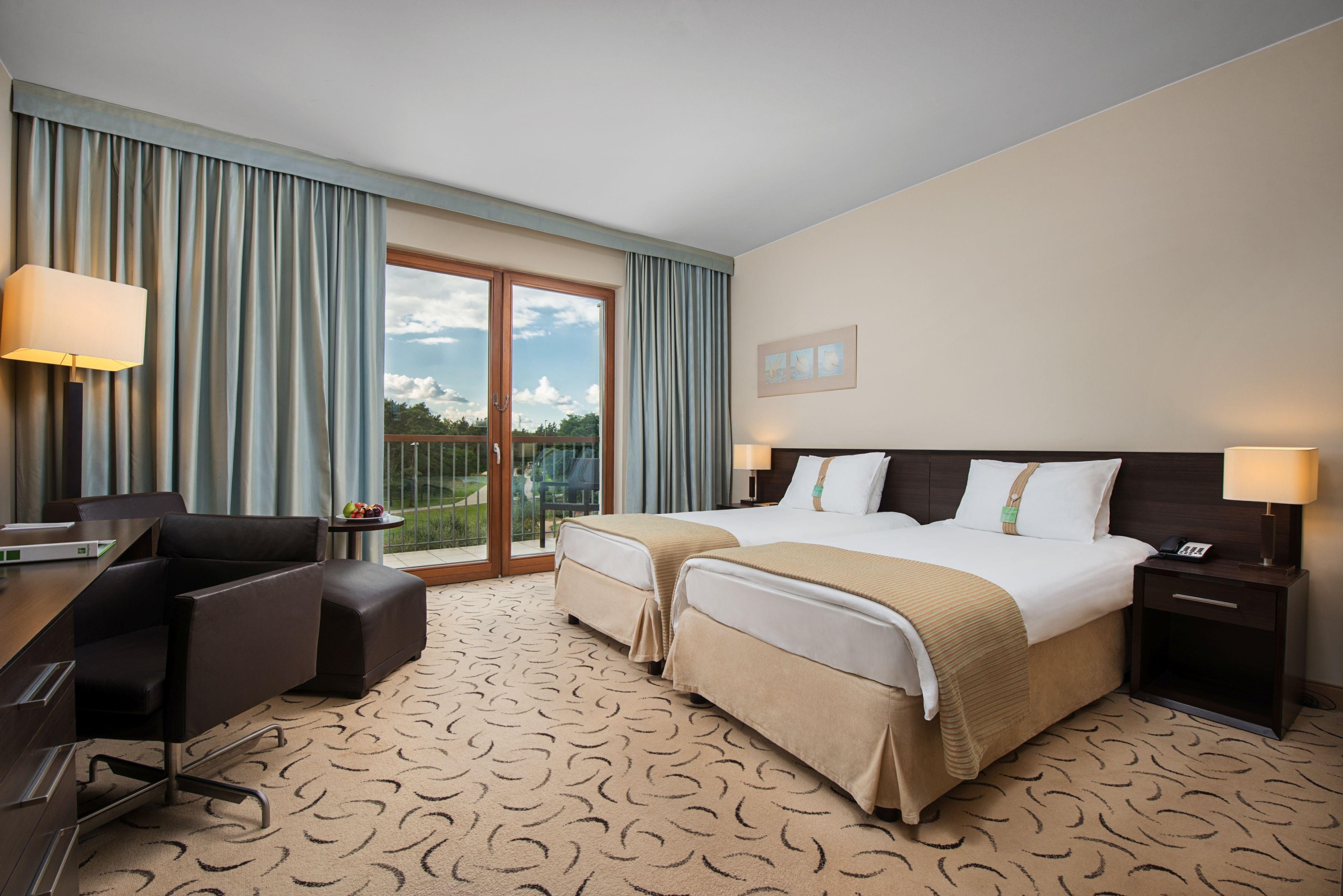 Holiday Inn Resort Warsaw Jozefow By Ihg Ngoại thất bức ảnh