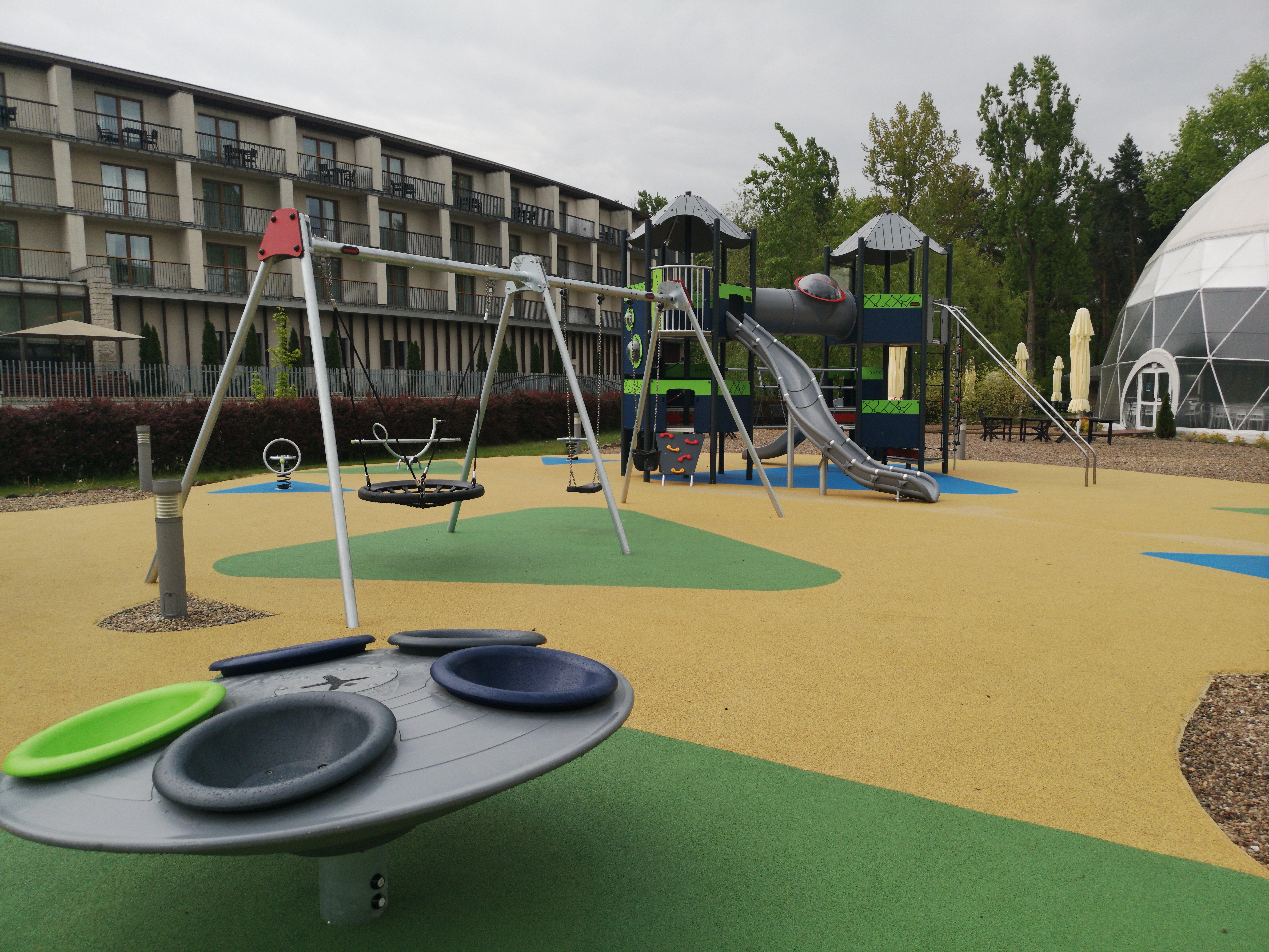 Holiday Inn Resort Warsaw Jozefow By Ihg Ngoại thất bức ảnh